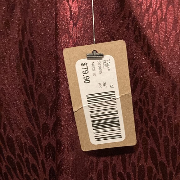 BNWT RW&CO satin burgundy blouse with cut out back - Picture 6 of 6